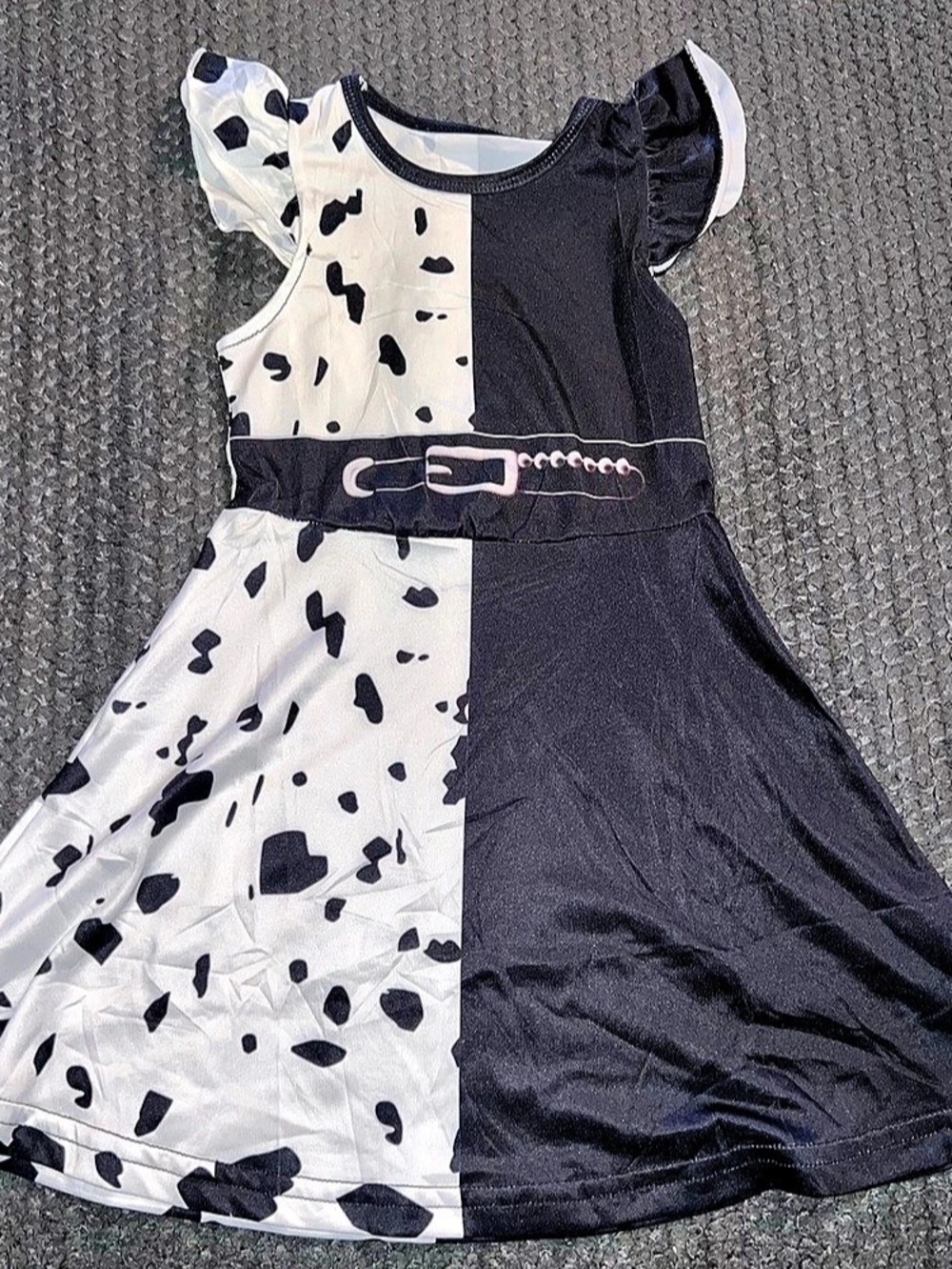 Black & White Abstract Dress Size 110 Like New
